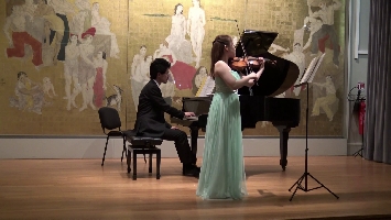Concert piano-violon<br />
Masanori Enoki au piano et Mayu Kazamatsuri au violon