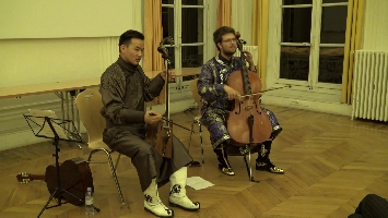 Concert dialogue « morin khuur et violoncelle »<br />
Mandaakhai Daansuren  et Matthieu Lecoq