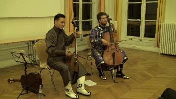 Concert dialogue « morin khuur et violoncelle »<br />
Mandaakhai Daansuren et Matthieu Lecoq
